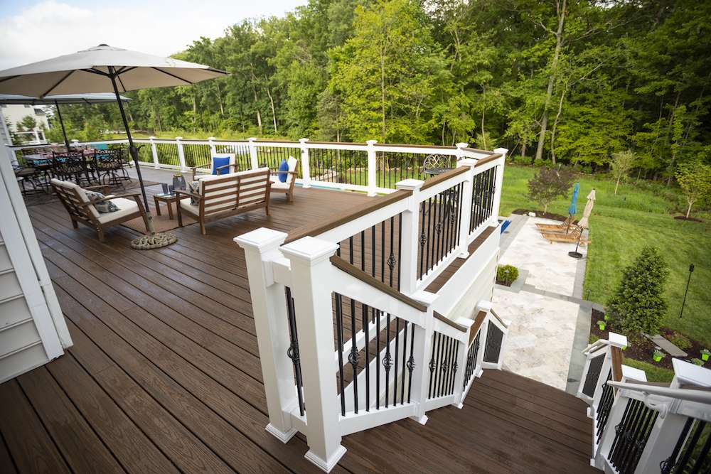 deck-and-paver-patio-with-outdoor-furniture